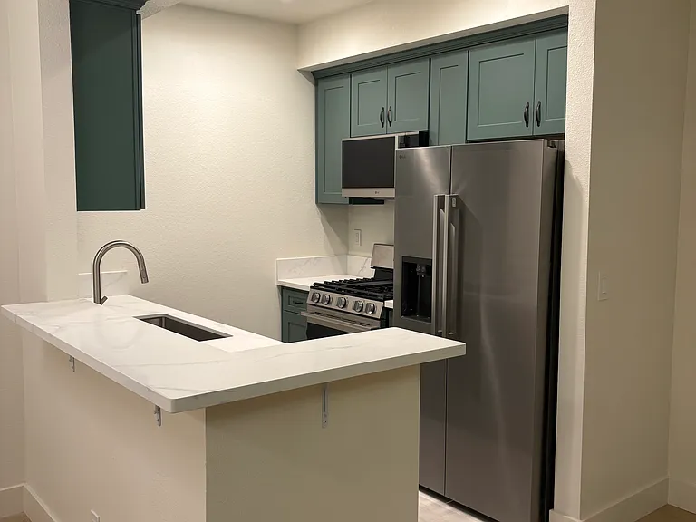 5620 Yolanda Ave #111 — Photo 3