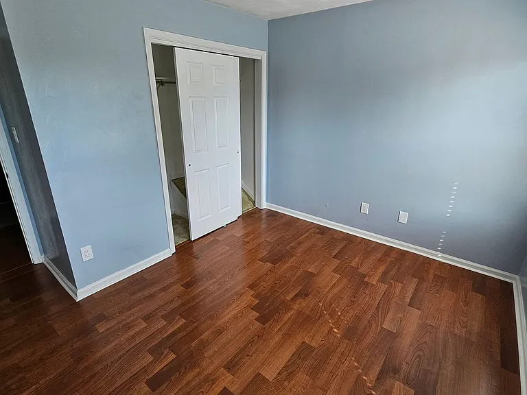 1605 Sinking Creek Dr — Photo 28