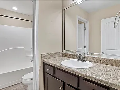 4084 Blackwell Ct W — Photo 5
