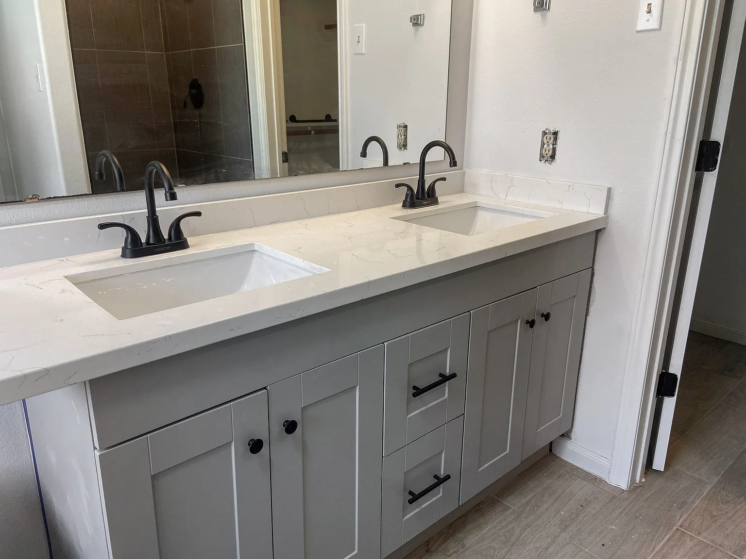 4 bed, 2.0 bath, 1550 sqft, $1,274 — Photo 2