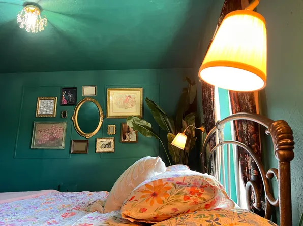 303 Pioneer St Unit 1, Ridgefield, WA 98642