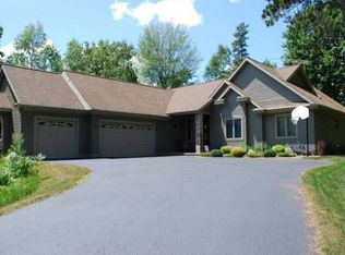 9951 Ridgewood Dr, Minocqua, WI 54548