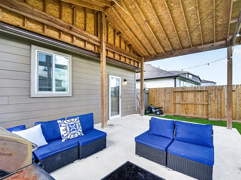 7031 Hobby Wind Ridge Dr — Photo 44