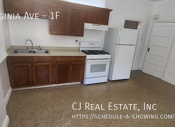 4th image of 4545 Virginia Ave #1F