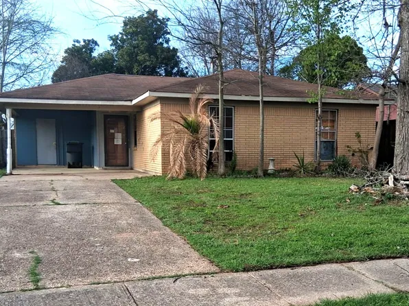 4903 Dahlia Dr, Bossier City, LA 71111