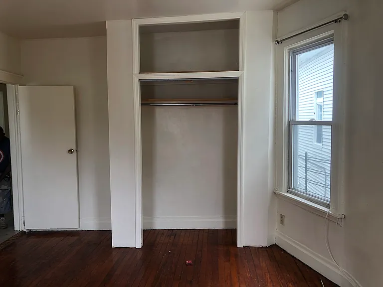 139 W 4th St #3 — Photo 5