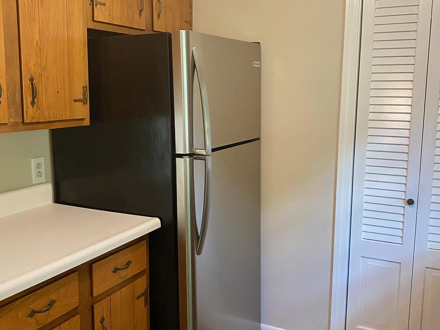 1 bed, 700 sqft, $2,200 — Photo 3