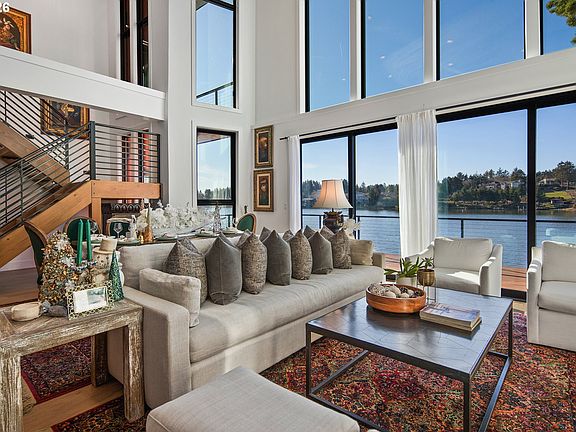 3rd image of 3403 NE Johns Loop