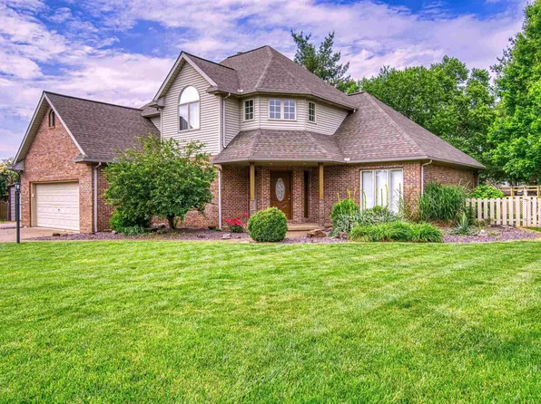 8788 Camelot Dr, Newburgh, IN 47630