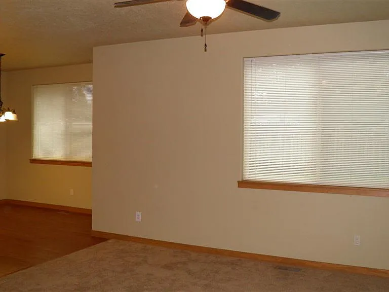20249 Knightsbridge Pl — Photo 5