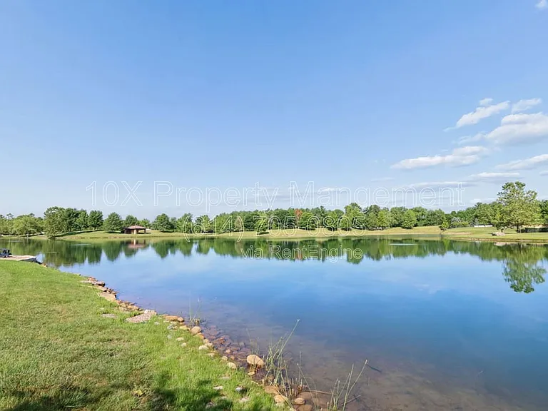 9045 Terrazza South Ct — Photo 31