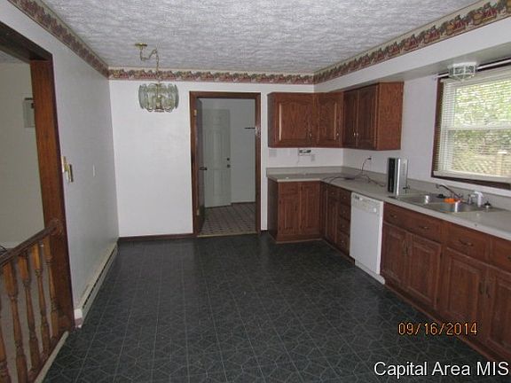 3rd image of 401 S Benton St