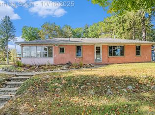 15303 Longfellow Dr, Byron, MI 48418