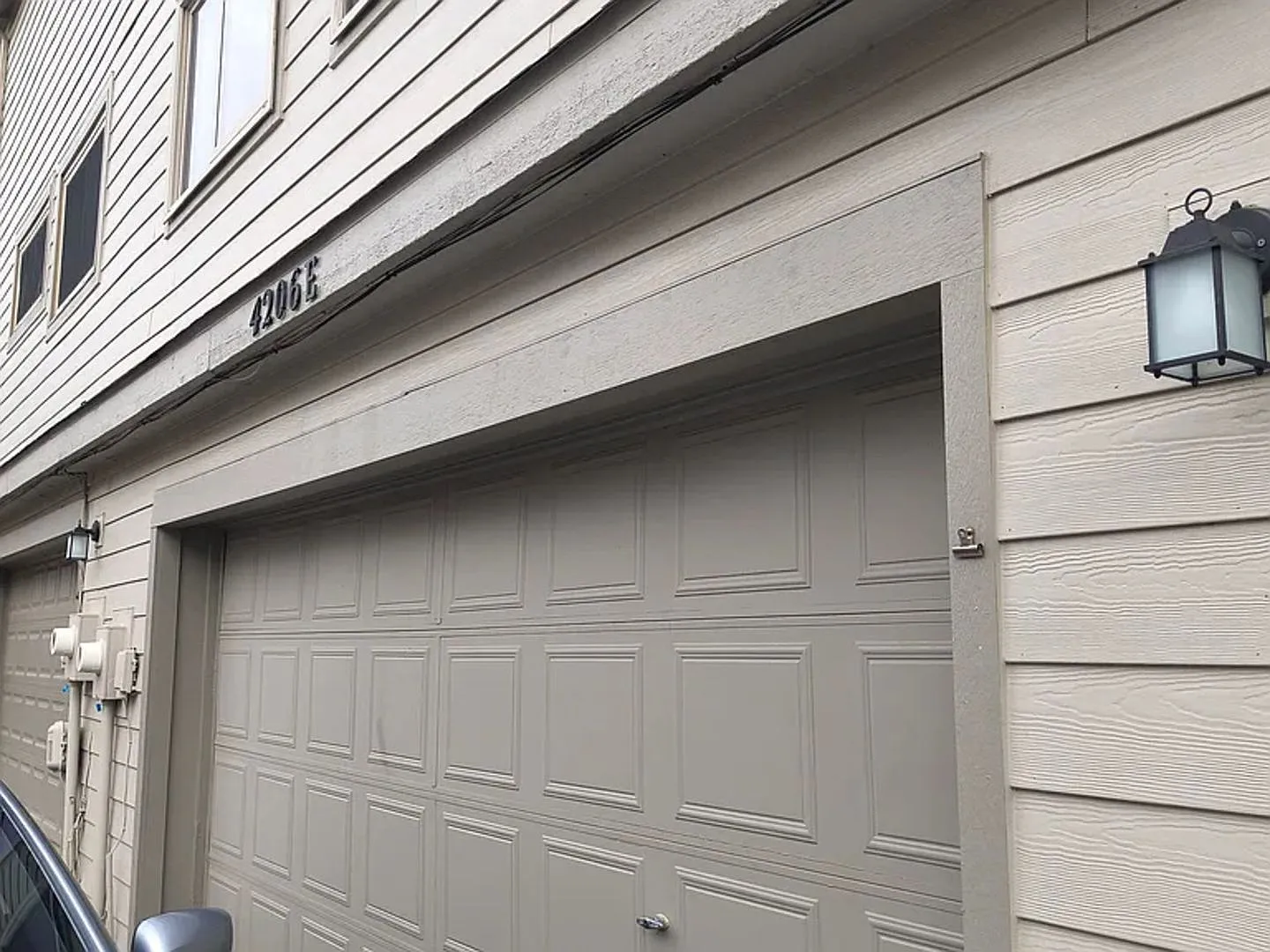 Charming 2BR Townhome in Aurora — Photo 2