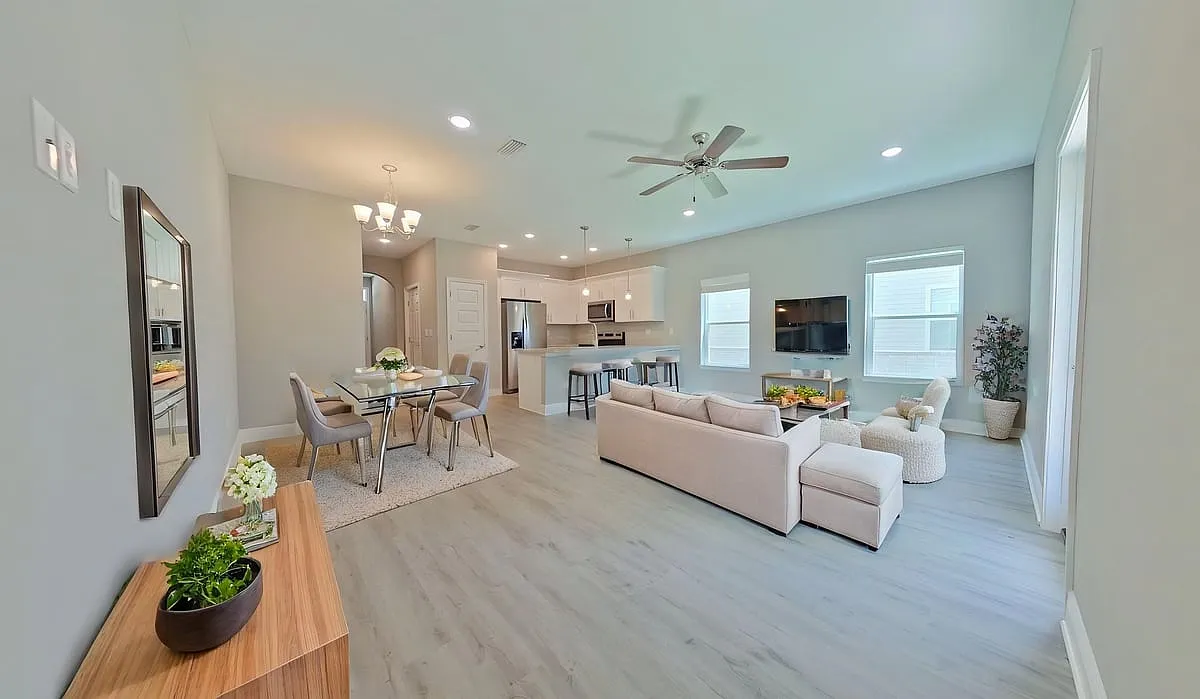 840 Fairview Drive — Photo 3