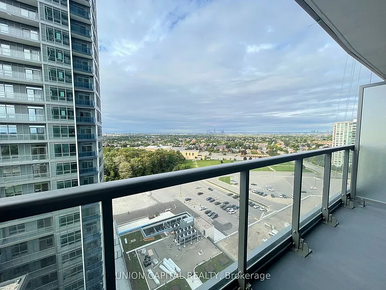 50 Upper Mall Way #1403 — Photo 32