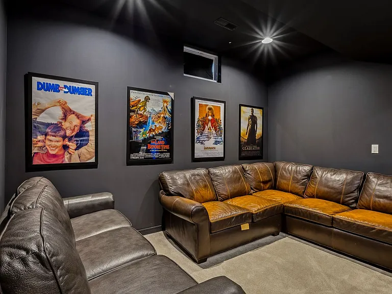 Building's Lounge