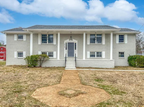 1710 Wildwood Trl, Rossville, GA 30742