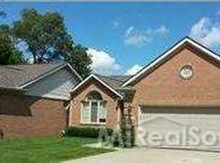 26250 Orchard Lake Rd #1, Farmington Hills, MI 48334