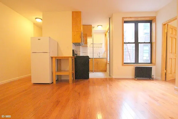 Rented by Corcoran | media 12