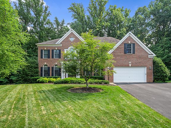 STUNNING BRICK COLONIAL