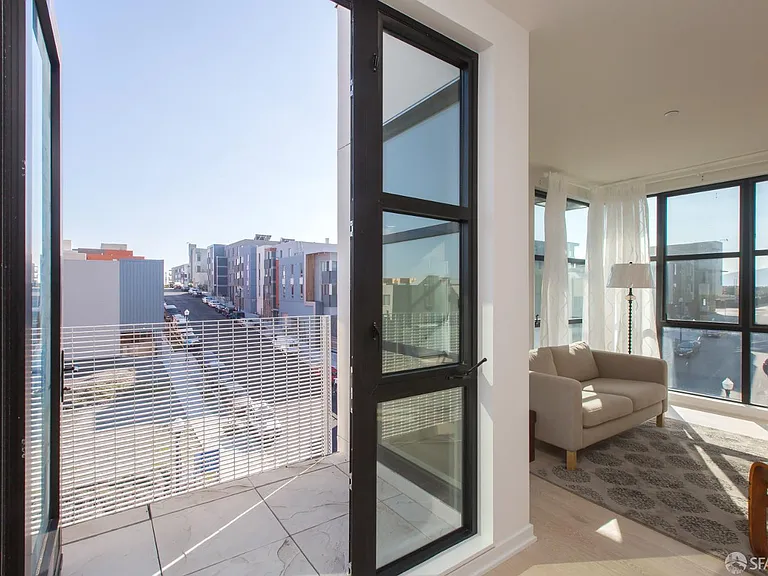 451 Donahue St #509 — Photo 6