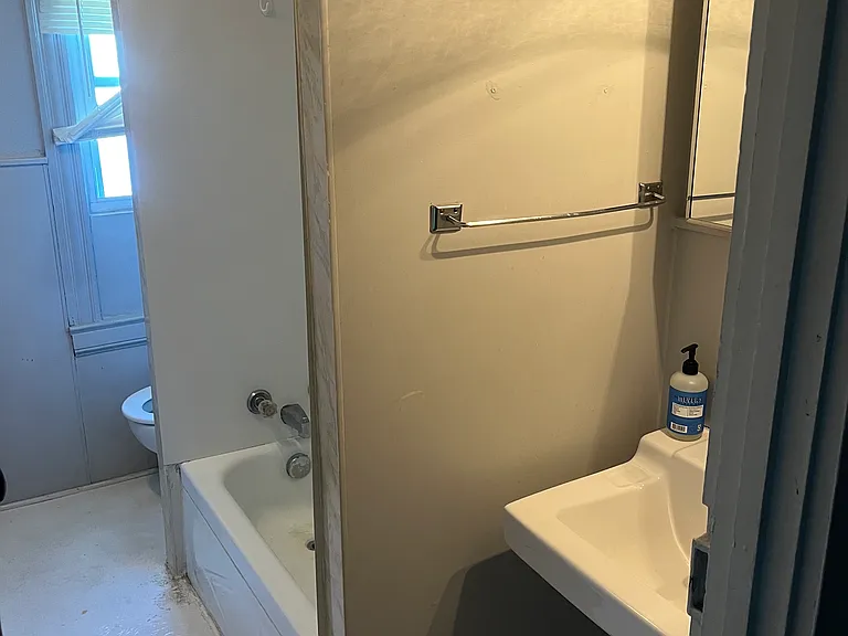 313 Maple St #1 — Photo 7
