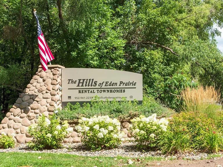 Hills of Eden Prairie — Photo 13