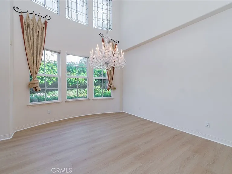 5435 Vista Del Mar — Photo 13
