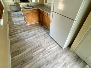 32 Hudson St APT 3, Worcester, MA 01609