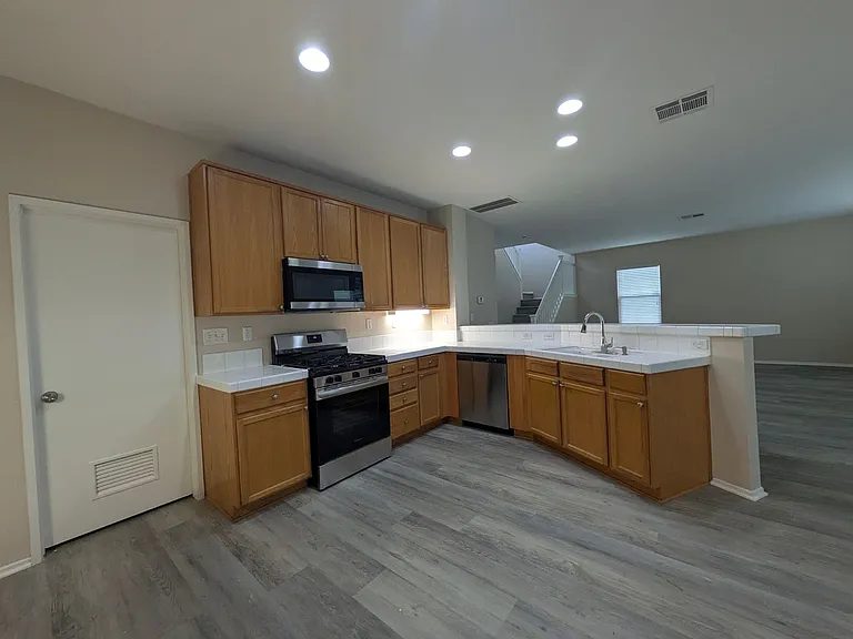 28623 Avalon Ave — Photo 31