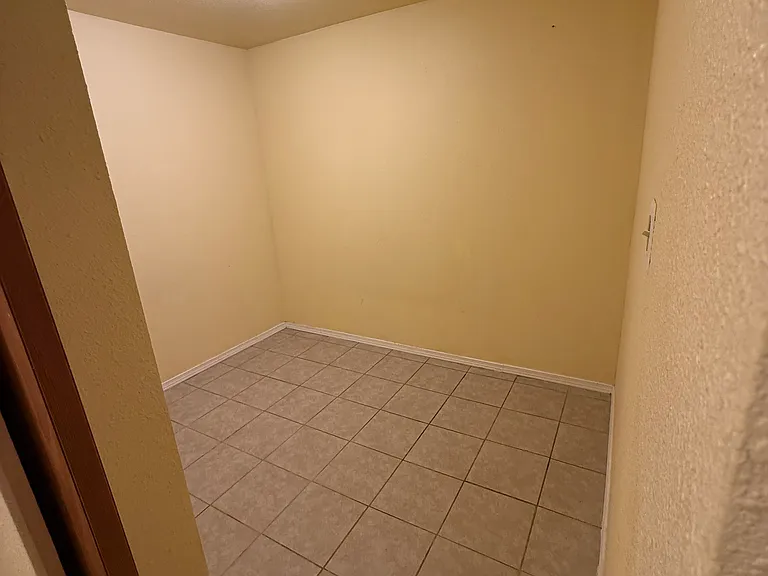 4164 Road K NE #4 — Photo 3