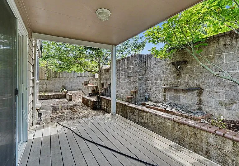 2151 Winter St SE — Photo 23