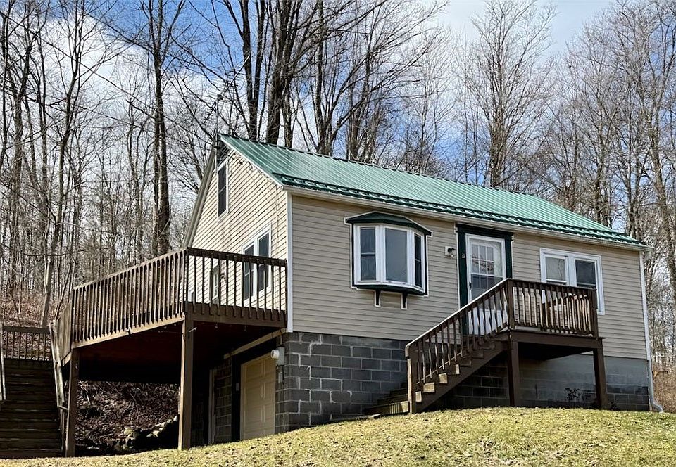 1st image of 21 W Groton Rd