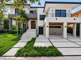 760 Woodcrest Rd, Key Biscayne, FL 33149