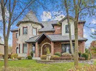 7207 Daybreak Ln, Long Grove, IL 60060