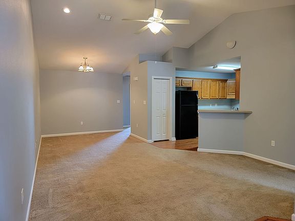 4th image of 1659 Quazar Rd