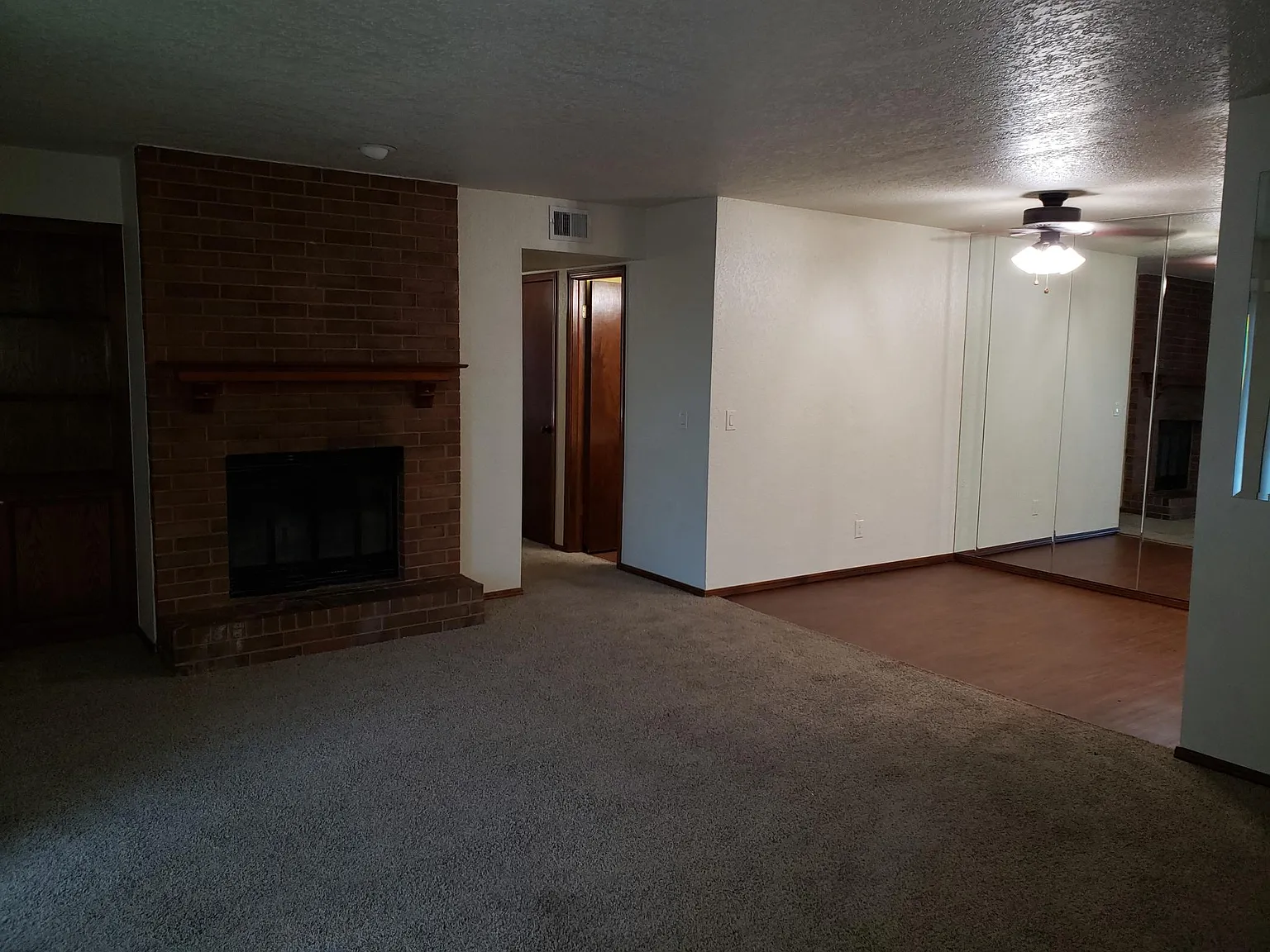 2 bed, 1050 sqft, $1,200 — Photo 3