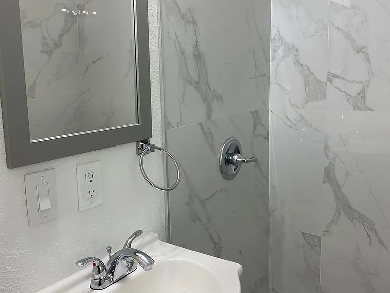925 Mead Ave — Photo 11