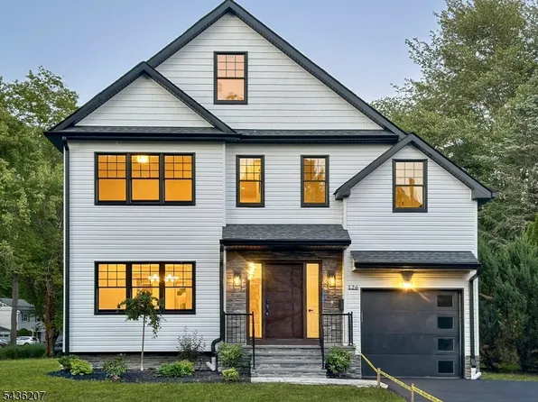 126 Hickson Dr, New Providence Boro, NJ 07974