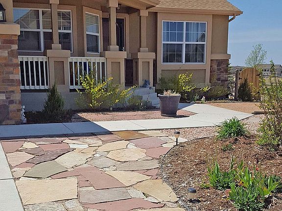 Flagstone walkway