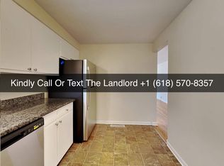 36 S Du Bois Ave, Elgin, IL 60123