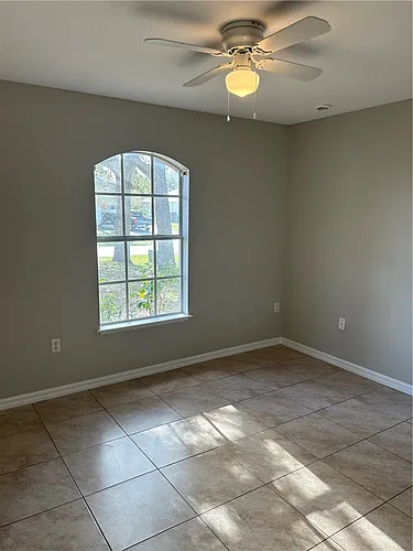 486 Biscayne Ln Photo 1