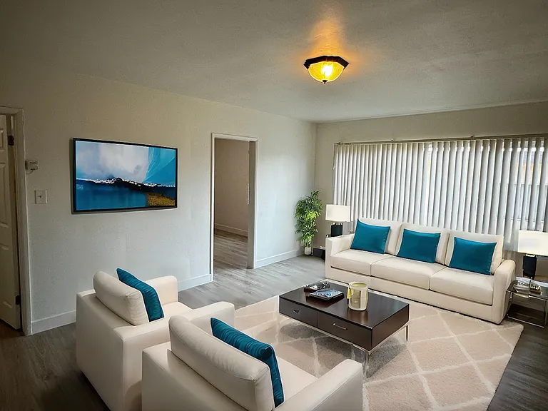 2032 S Shenandoah St #4 — Photo 8
