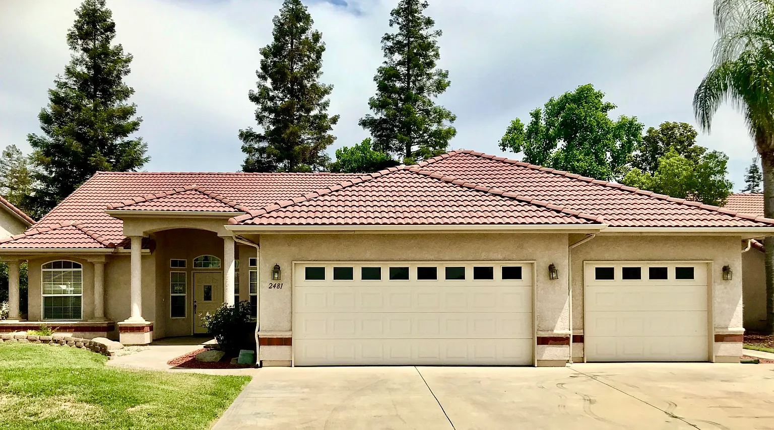 2481 Presidential Dr photo 1