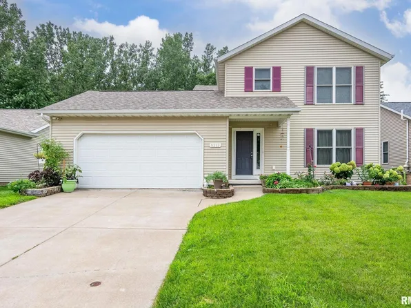 5312 Hillandale Rd, Davenport, IA 52806