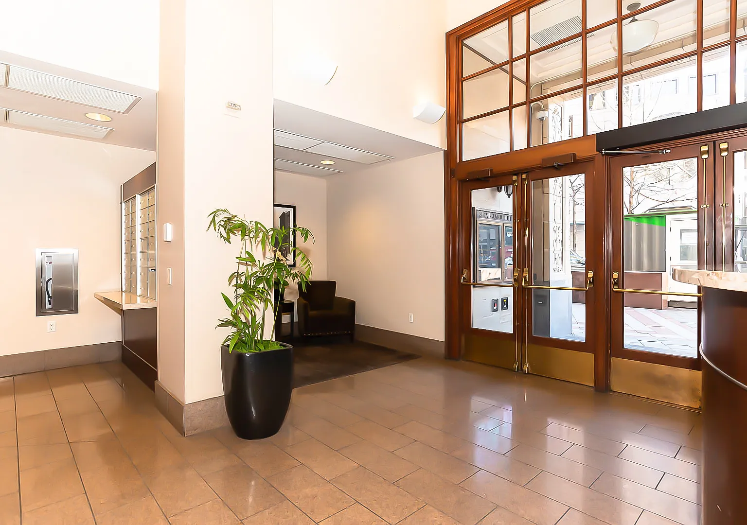 1 bed, 710 sqft, $2,500 — Photo 3