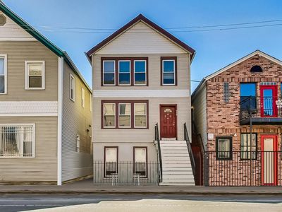 938 N Noble St, Chicago, IL, 60642