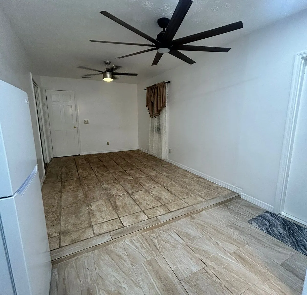 Studio, 390 sqft, $950 — Photo 2