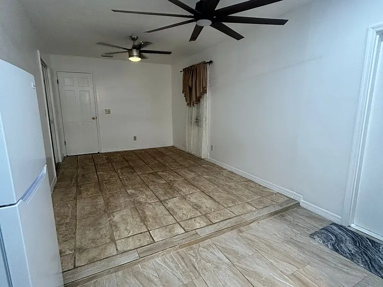 839 Timber Pond Dr — Photo 2